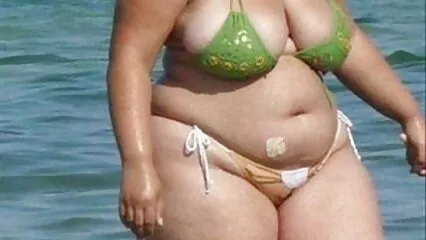 Femme video sex douche potelée lui donne une fille poilue