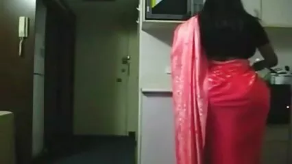 Secrétaire membre porno dans une douche gourmande baise jeune patron