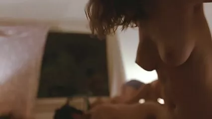 J'ai aperçu une chienne à fourrure blanche en train de se masturber et porno au douche j'ai décidé de l'embrasser