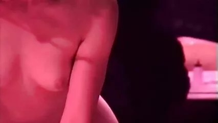 Mec douche pornhub fessée Asiatique gros membre blanc