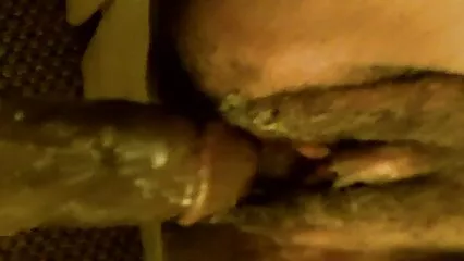 Embrasser pornhub douche une jeune fille sur le vagin ouvert