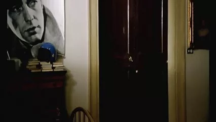 Un mec actif baise le membre de sa copine après un incroyable porn douche cunnilingus