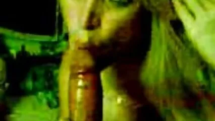 Une belle fille au milieu de douche pornhub la pénétration